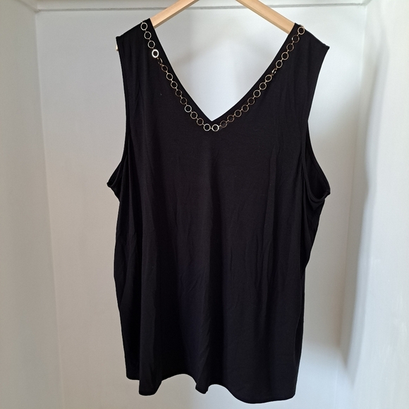 Love & Legend | Black v neck sleevless womens blouse & gold metal accent - Picture 5 of 9